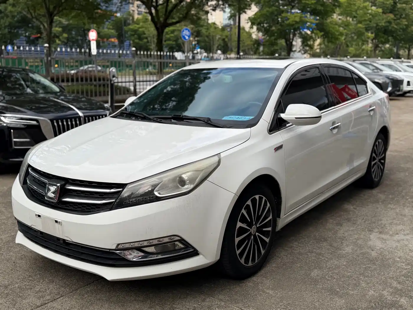 Zotye Z560 2018 2017 1.5T CVT Flagship