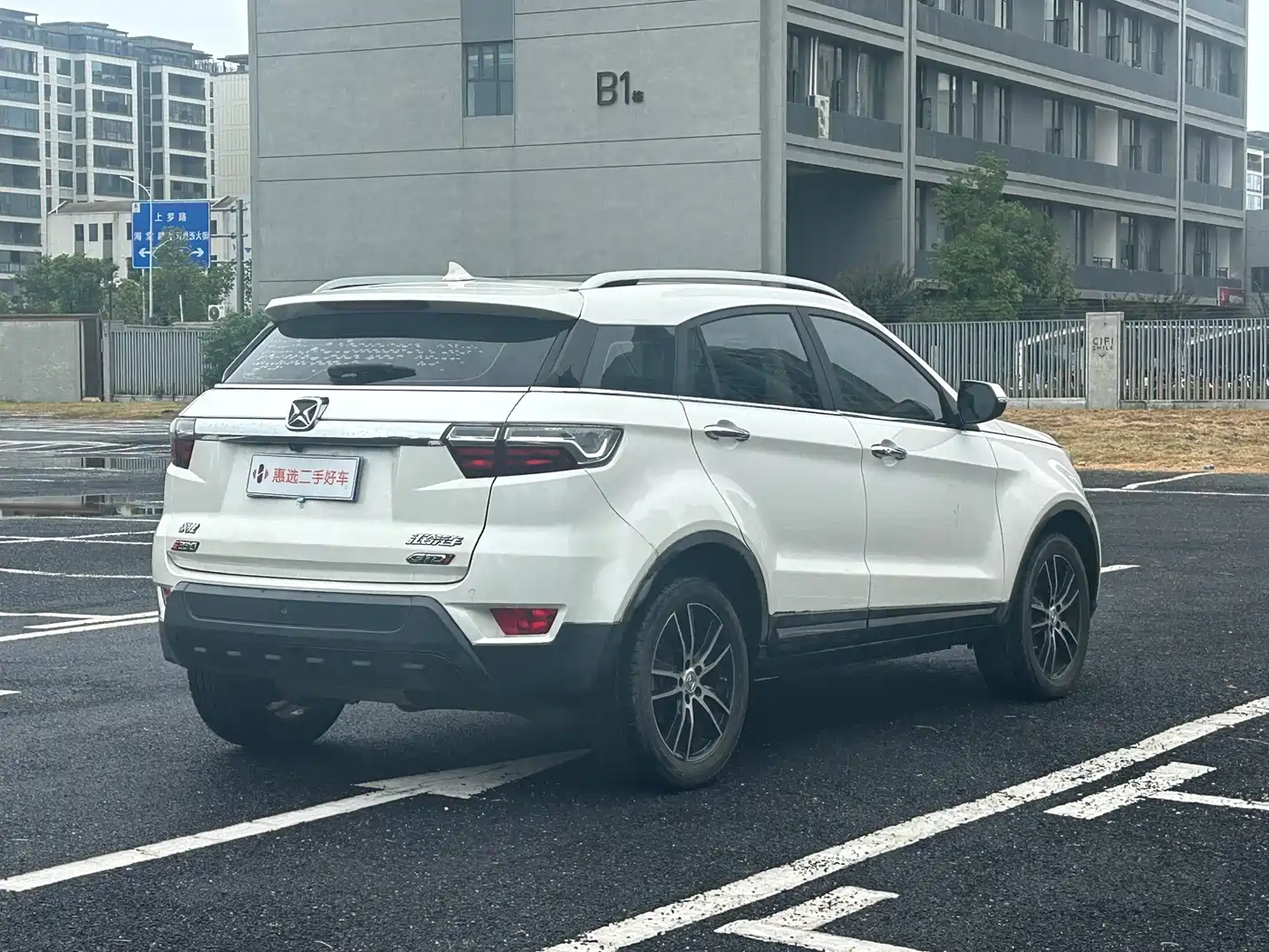 Jiangling Yusheng S330 2017 2016 1.5L GTDi Automatic 2WD Premium Edition