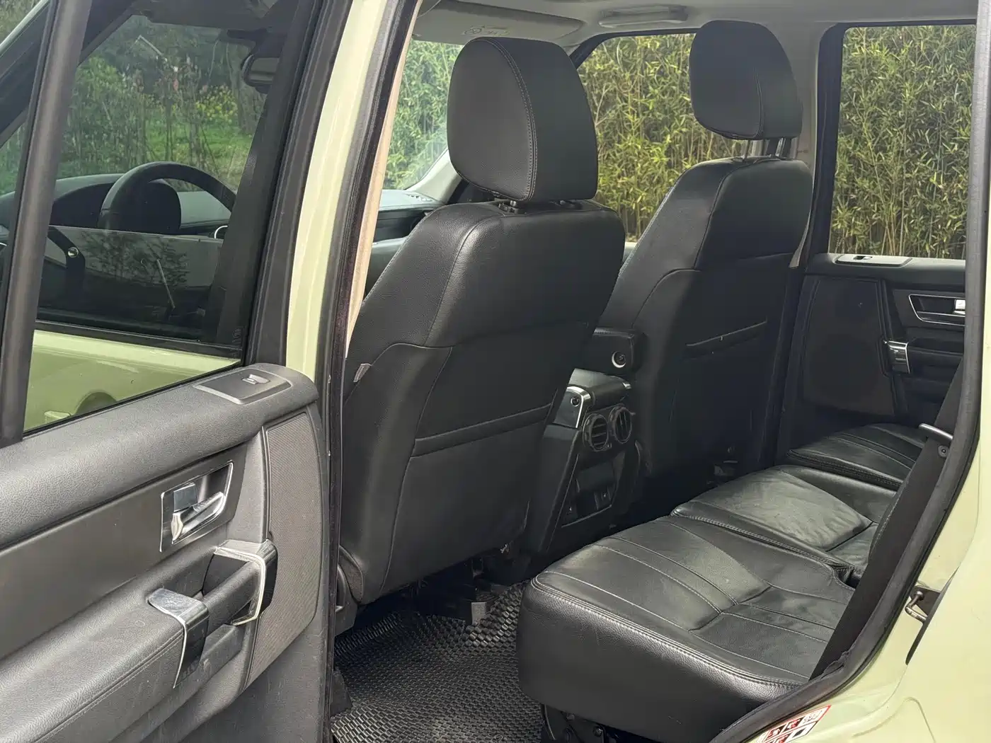 Land Rover Discovery 2014 3.0 SC V6 HSE Luxury фото 9