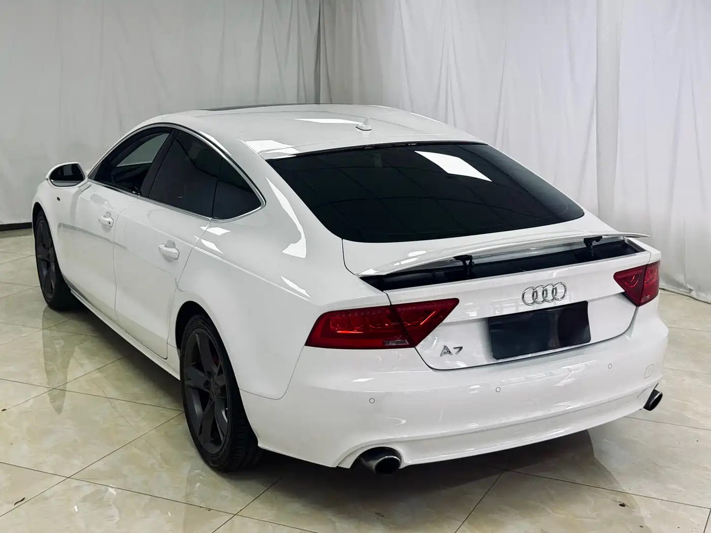 Фото 14 - Audi A7