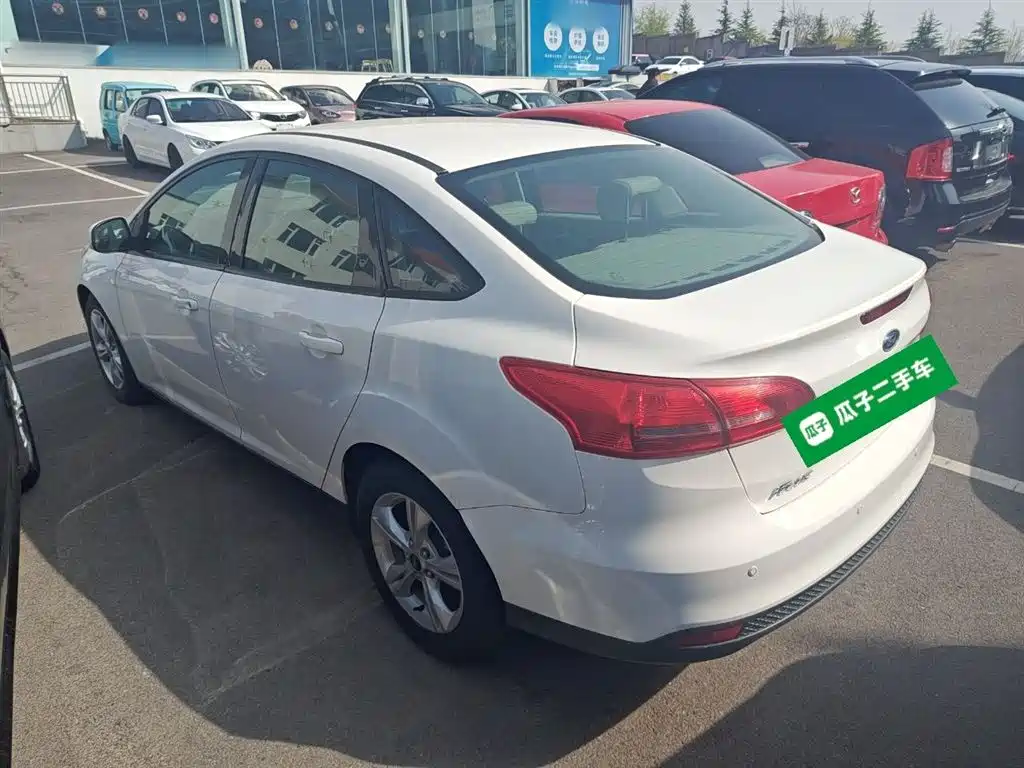 Фото 5 - Ford Focus