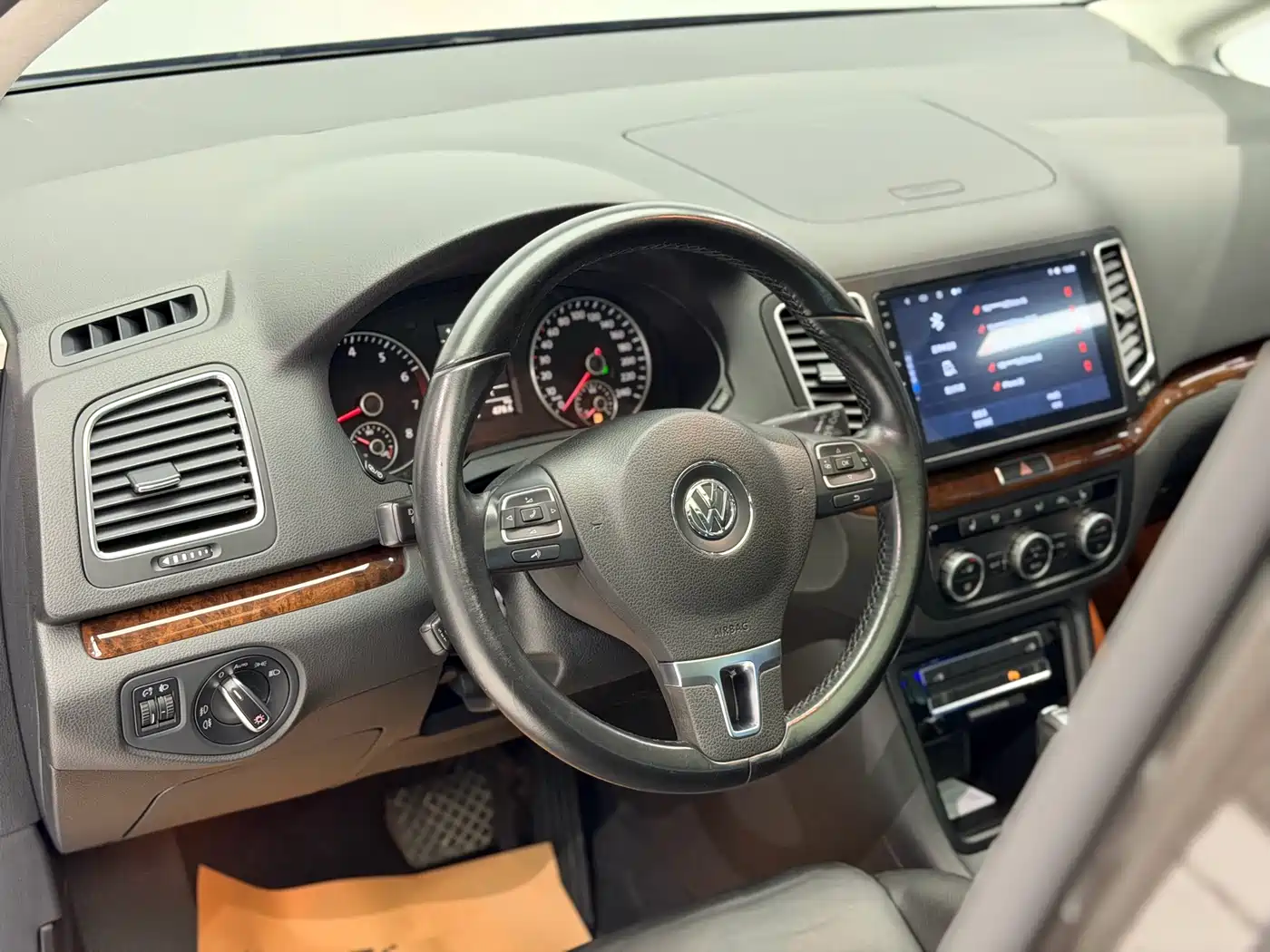 Volkswagen Sharan 2013 1.8TSI Comfort фото 13