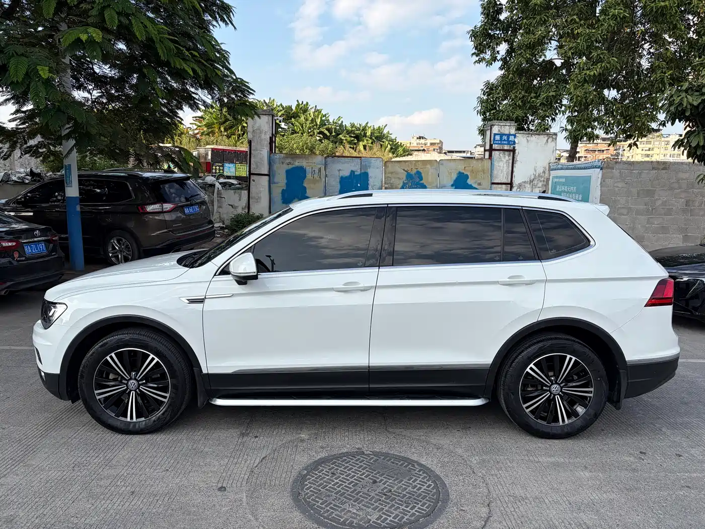 Volkswagen Tiguan L 2019 330TSI Automatic 2WD Panorama Comfort Edition China VI фото 4