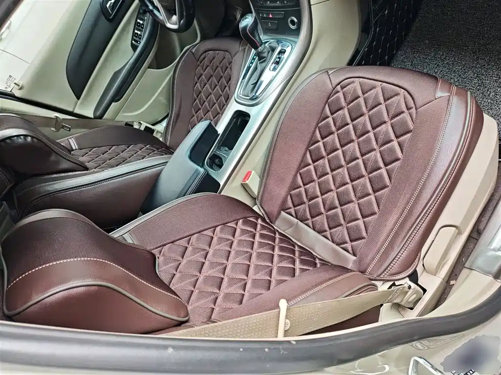 Chevrolet Malibu 2014 2.0L Automatic Comfort фото 25