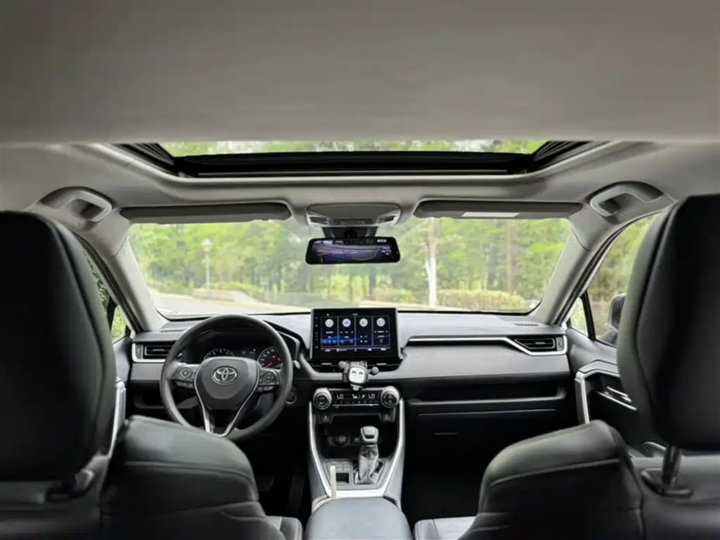 Toyota Wildlander 2020 2.0L CVT AWD Luxury Edition фото 14
