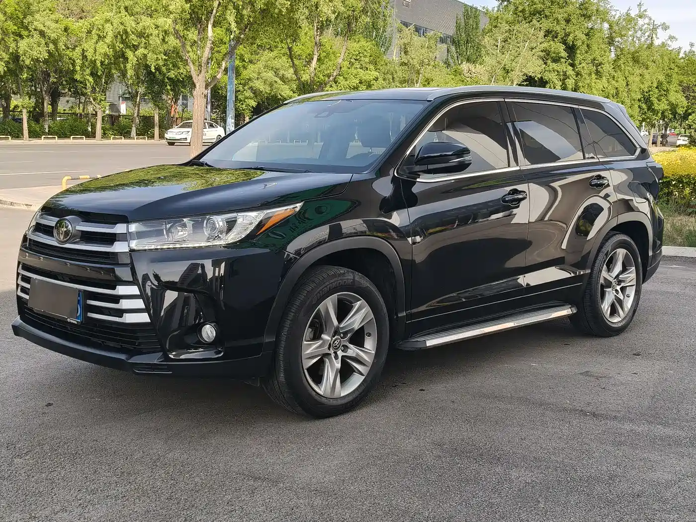 TOYOTA HIGHLANDER