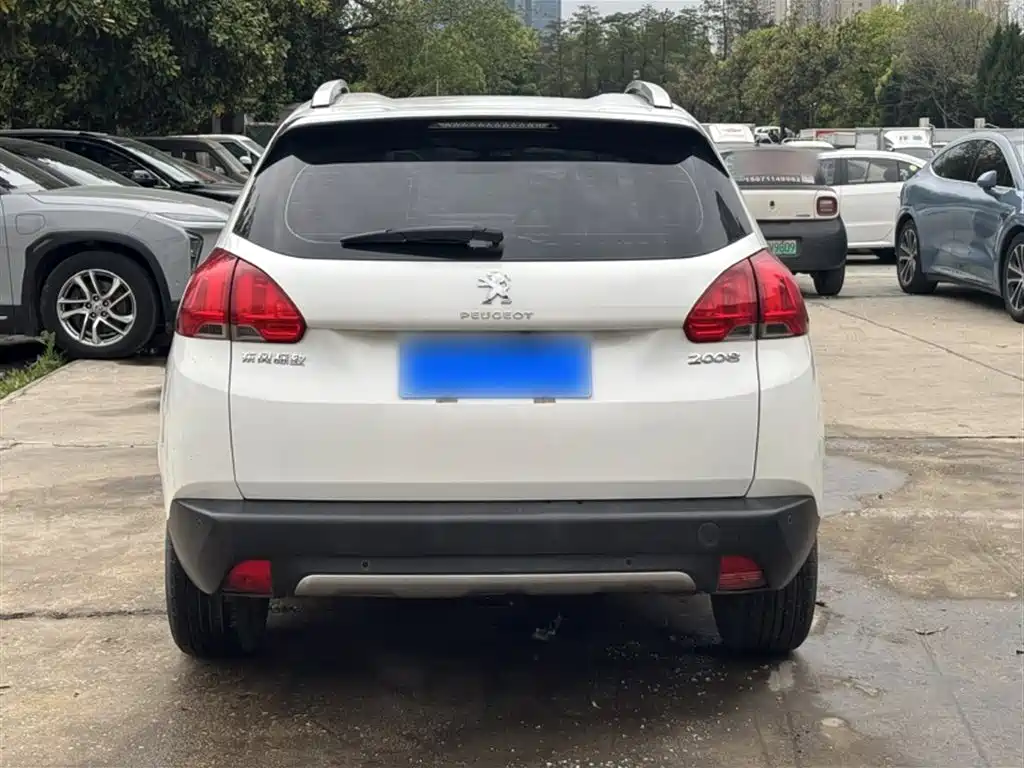 Peugeot 2008 2014 1.6L Manual Fashion Edition фото 23