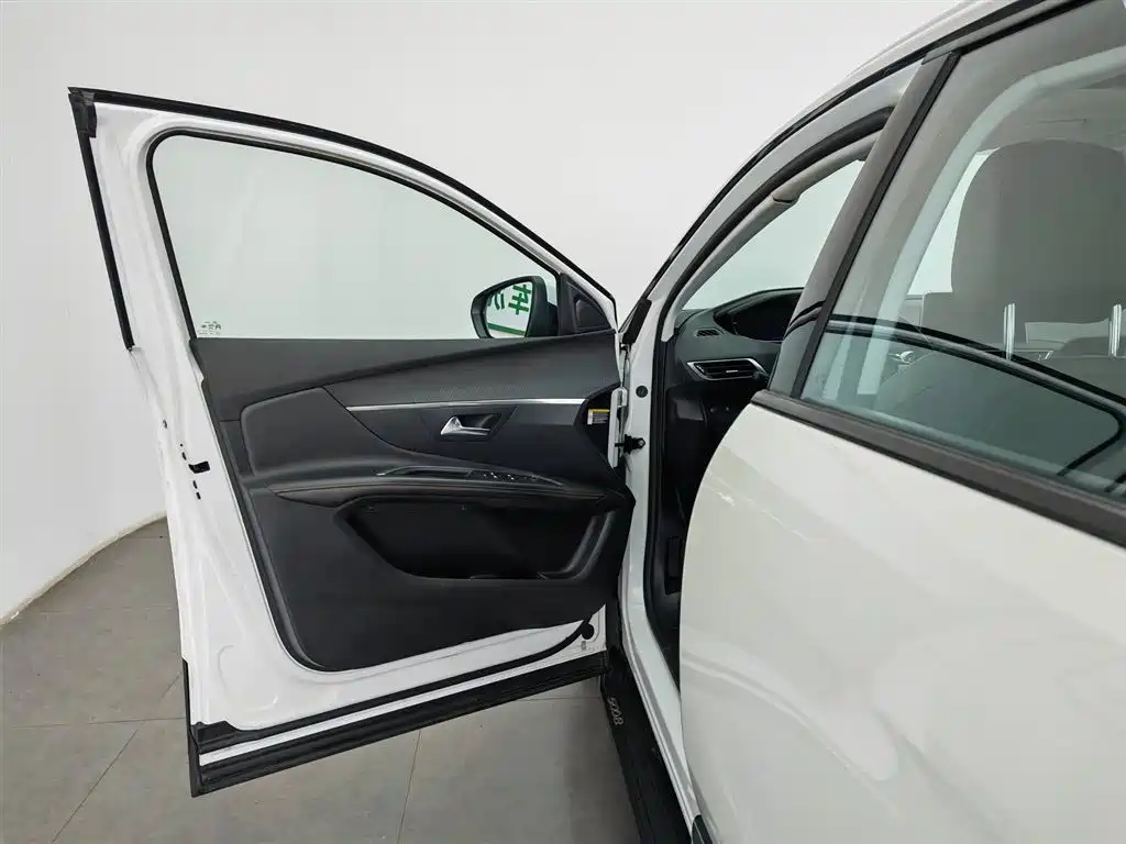 Peugeot 5008 2017 380THP 7-seat Elite Edition фото 8