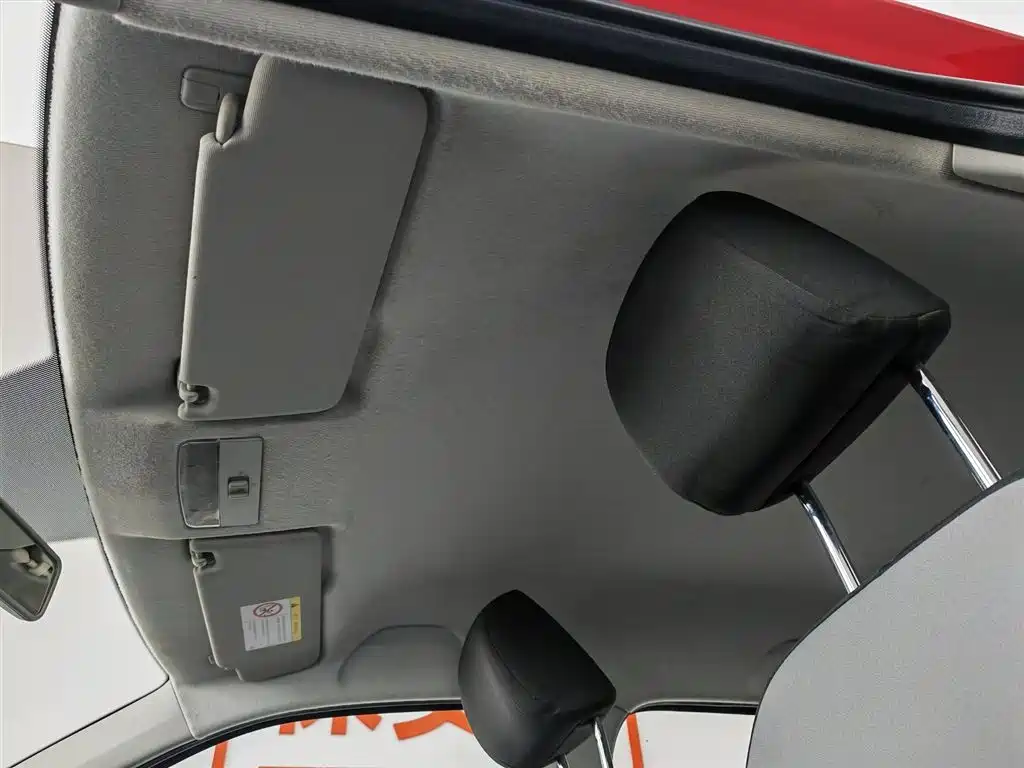 Škoda Fabia 2017 1.4L Auto Car Enjoy Edition фото 14
