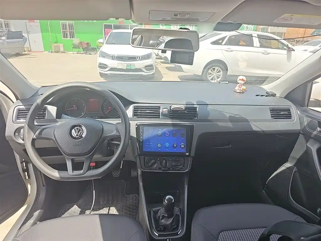 Volkswagen Santana 2016 1.6L Manual Trend Edition фото 10