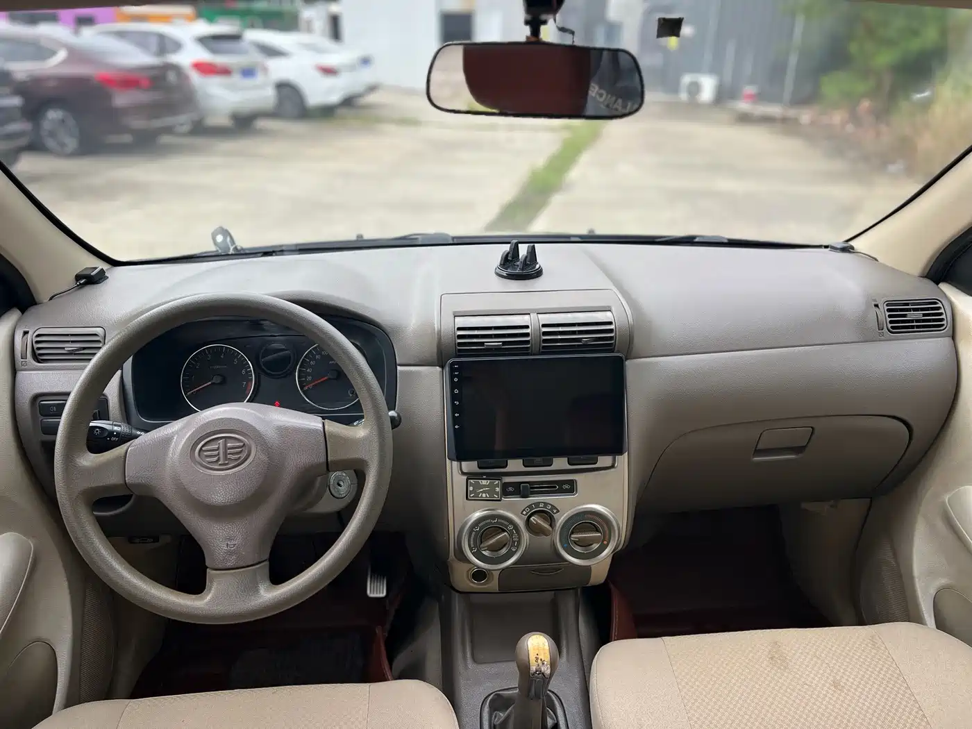 FAW Senya M80 2014 2014 1.3L Manual 5-seater Value Edition