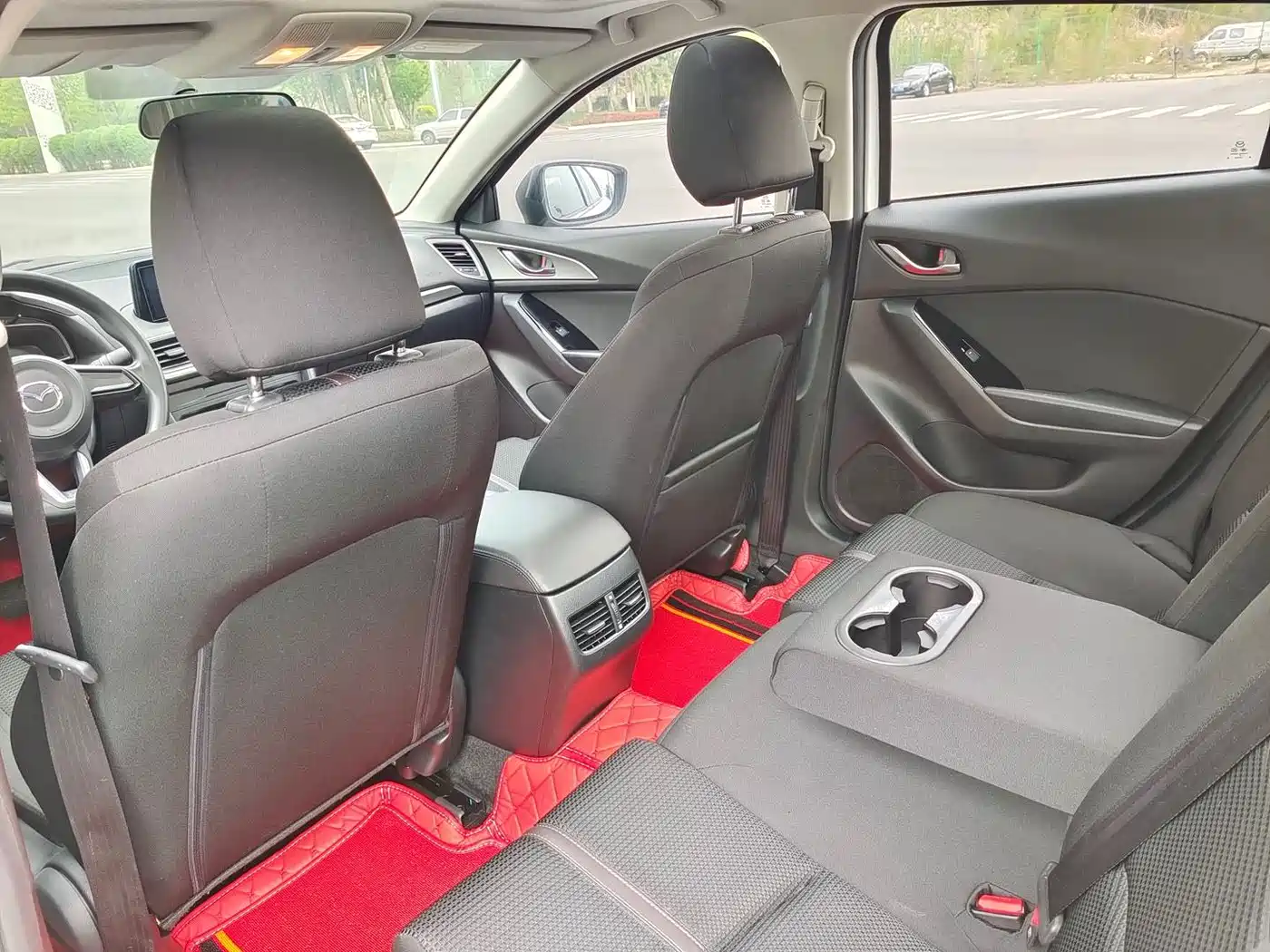 Photo 5 - Mazda Mazda 3