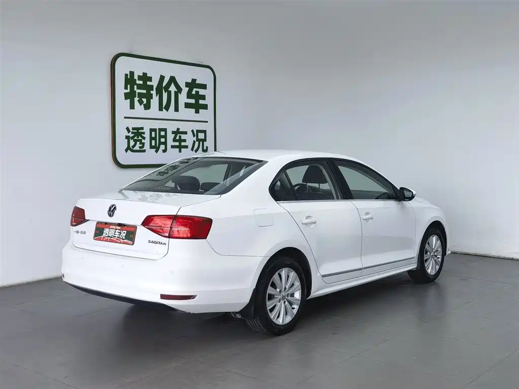 Volkswagen Sagitar 2015 1.6L Manual Comfort фото 2