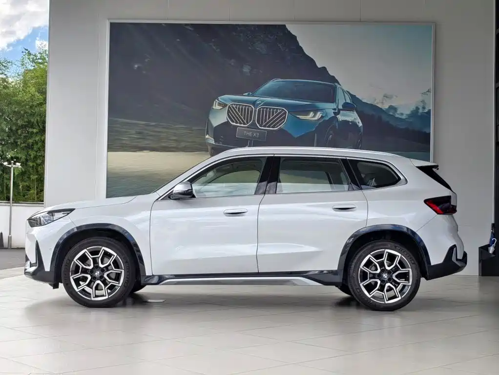 Фото 3 - BMW X1