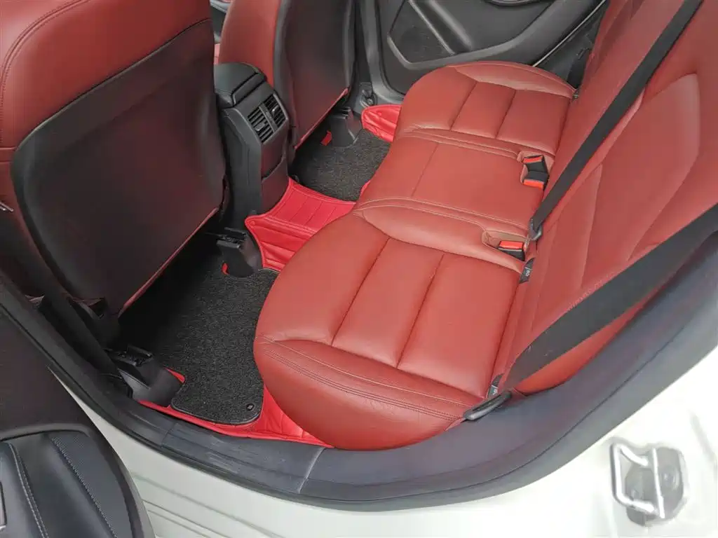 Mercedes-Benz B-Class 2016 B 200 Collector's Edition фото 17