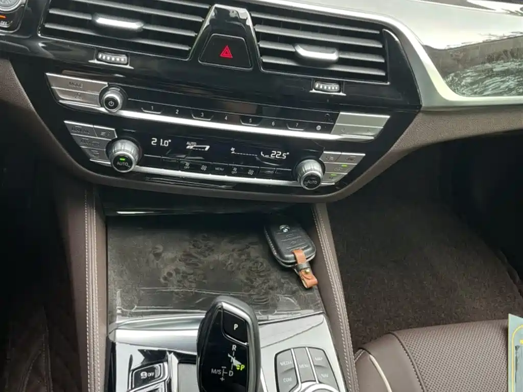 BMW 5 Series 2022 Facelift 525Li Luxury Package фото 7