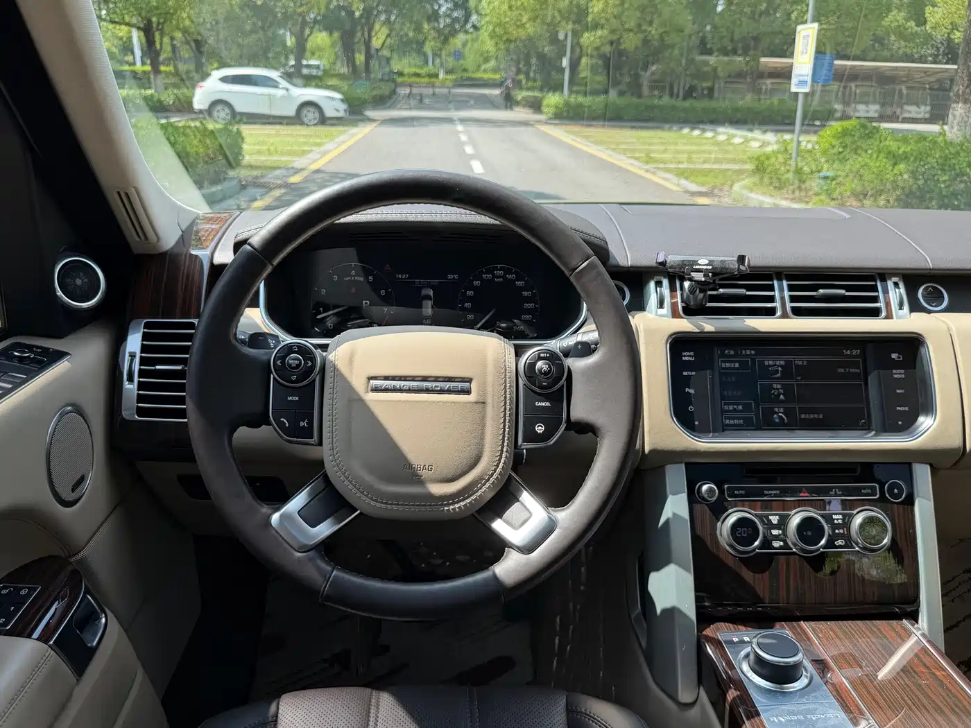 Фото 8 - Land Rover Range Rover