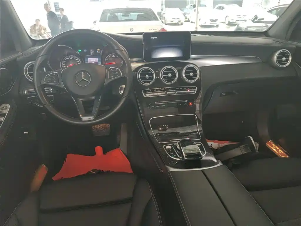 Mercedes-Benz GLC 2017 GLC 260 4MATIC Dynamic фото 6
