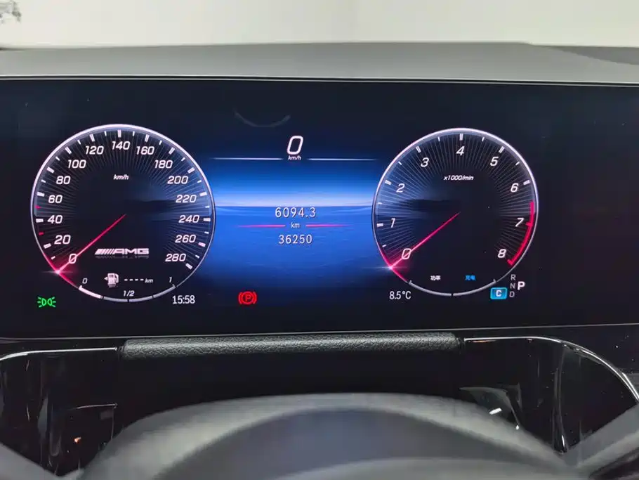 Mercedes-Benz Mercedes-Benz GLA AMG 2024 AMG GLA 35 4MATIC 14