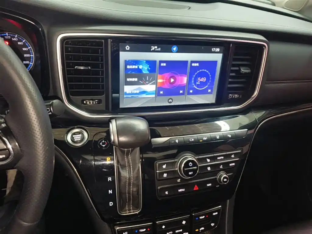 GAC Trumpchi Trumpchi M8 2018 320T Flagship Edition фото 13
