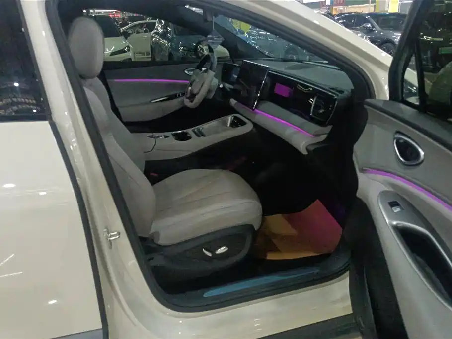 BYD Sealion 06 New Energy 2025 DM-i 170 Pilot Plus Edition фото 8