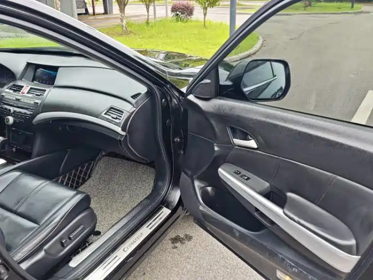 Фото 8 - Honda Crosstour