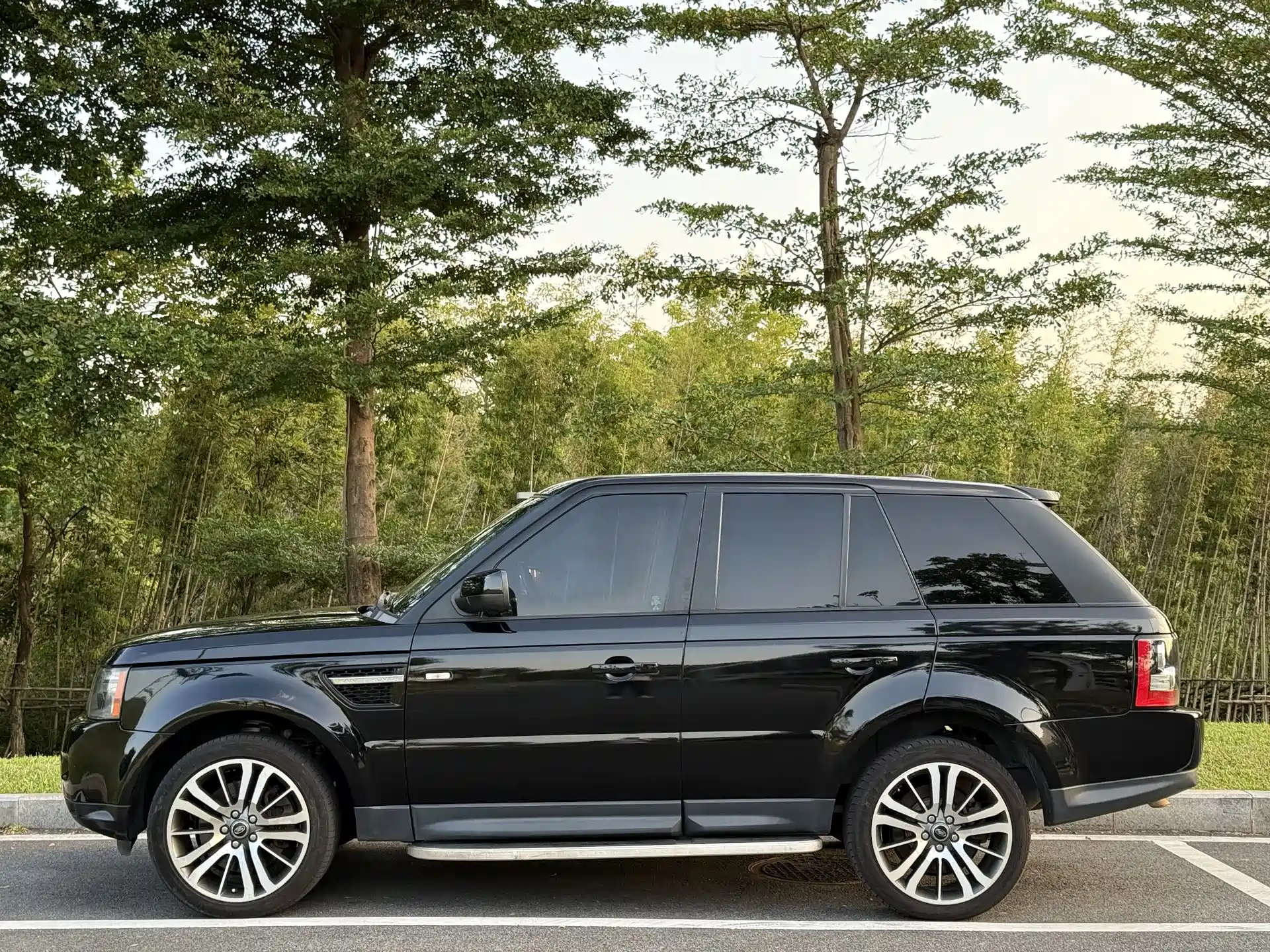 Photo 4 - Land Rover Range Rover Sport