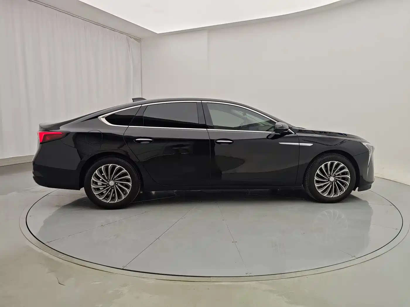 Buick LaCrosse 2024 2024 28T Yuezun Edition