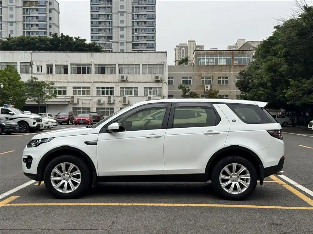 Land Rover Discovery Sport 2016 2.0T SE фото 7