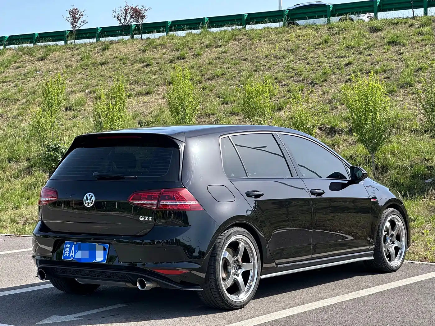 Volkswagen Golf GTI 2016 2.0TSI GTI фото 12