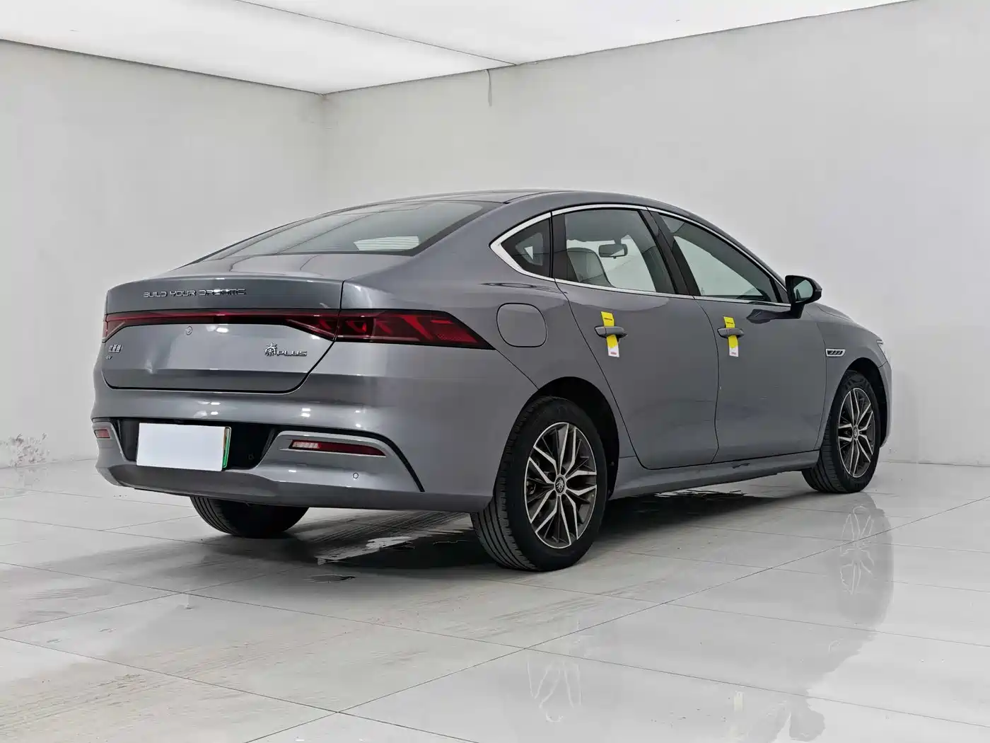 BYD Qin PLUS 2021 EV 400KM Luxury Model фото 3