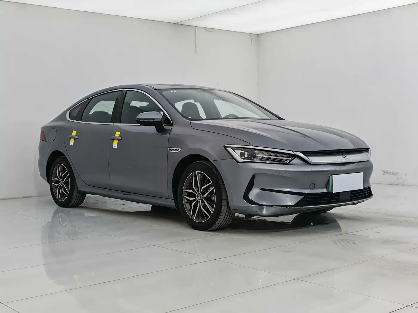 BYD Qin PLUS 2021 EV 400KM Luxury Model фото 5