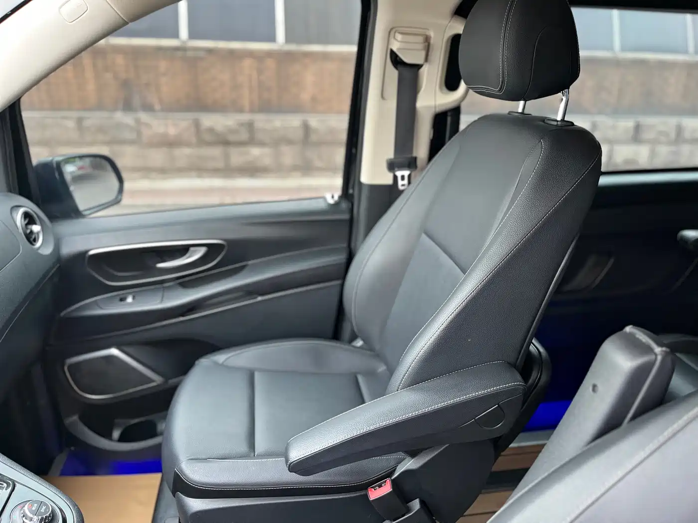Mercedes-Benz Vito 2018 2.0T Business China V фото 9