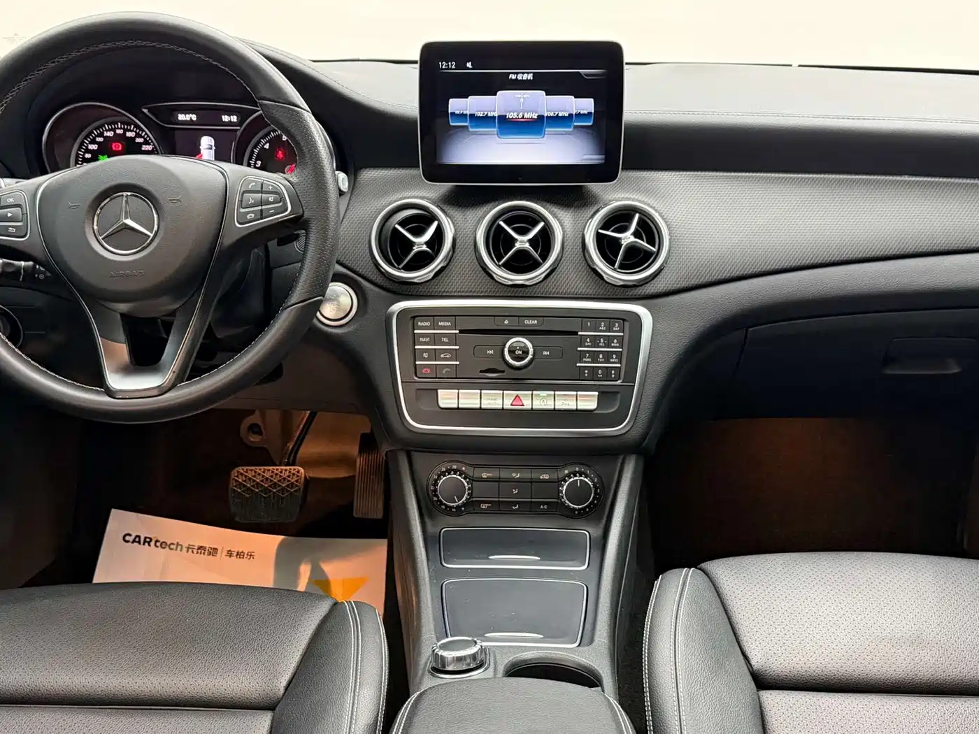 Mercedes-Benz GLA 2018 GLA 200 Fashion фото 24