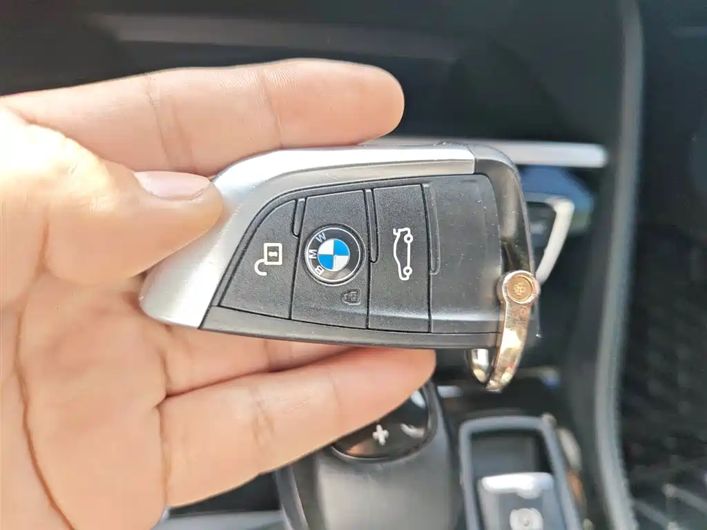 BMW 2 Series Touring 2016 218i Sport Design Package фото 17