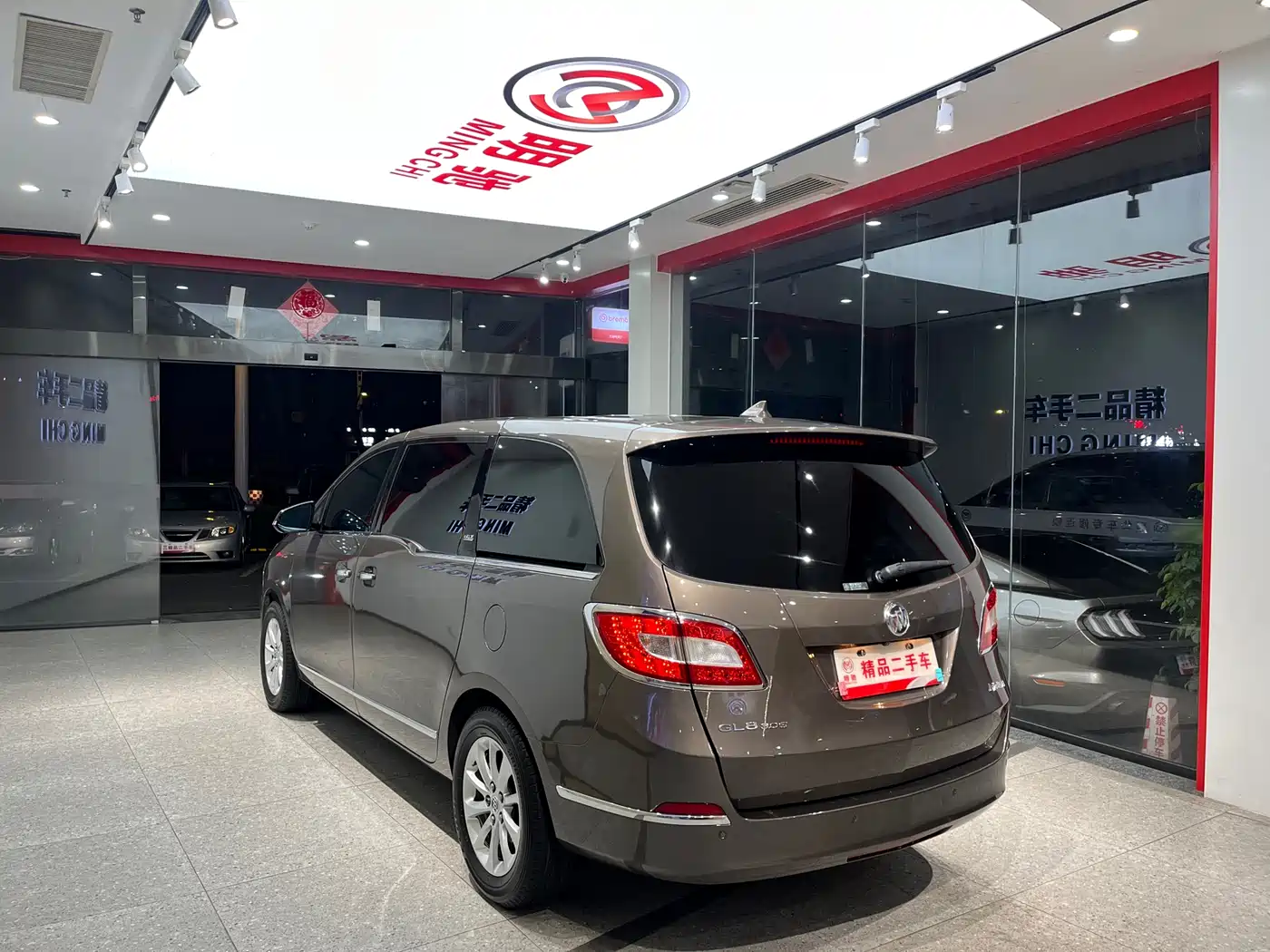 Buick GL8 2013 3.0L XT Luxury Business Flagship Edition фото 5