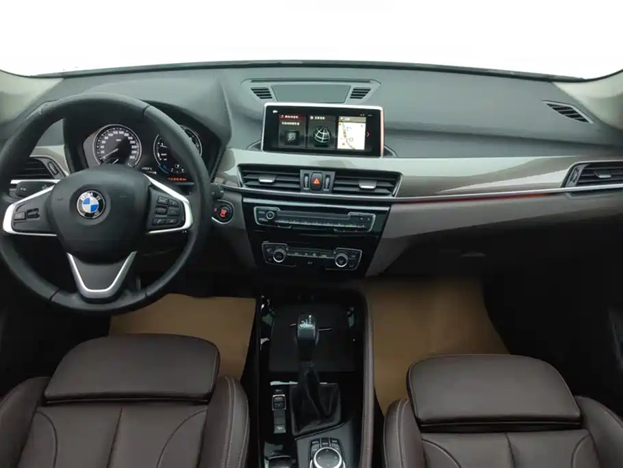 BMW X1 2019 xDrive20Li Premium Model фото 12
