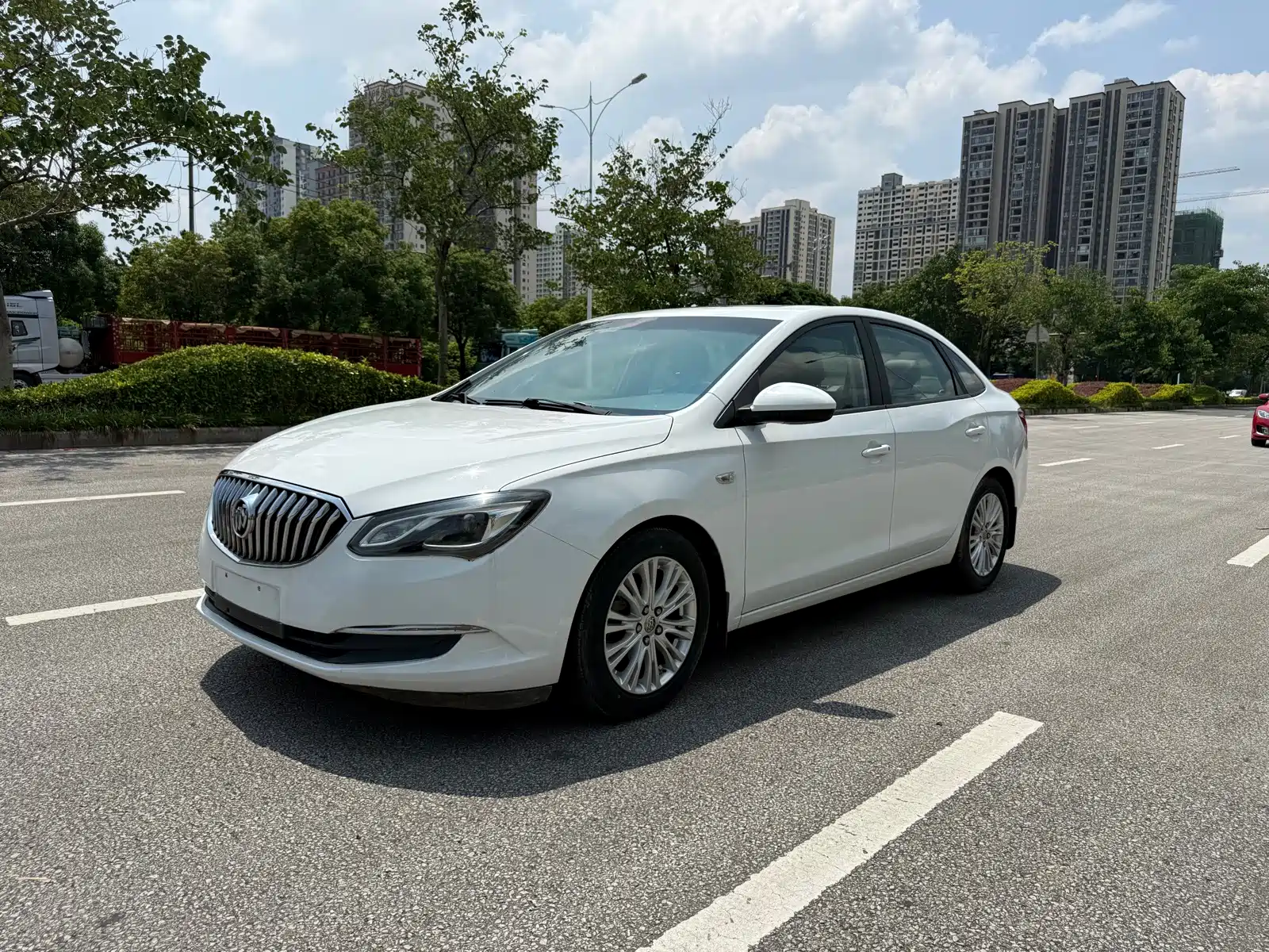 Фото 1 - Buick Excelle