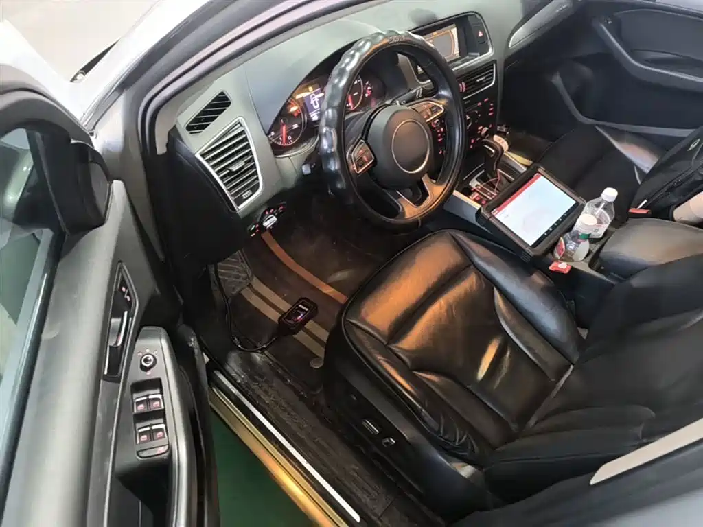 Audi Q5 2015 40 TFSI Technology фото 16