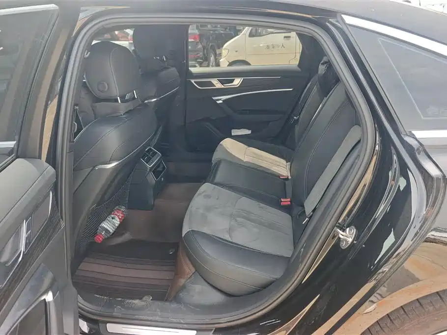 Audi A6L 2024 45 TFSI quattro Premium Dynamic фото 11