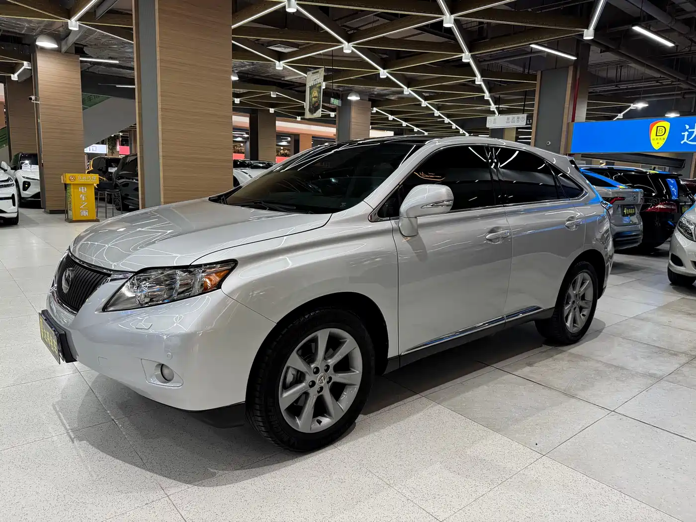 Lexus RX Classic 2009 Model 350 Premium Edition фото 4