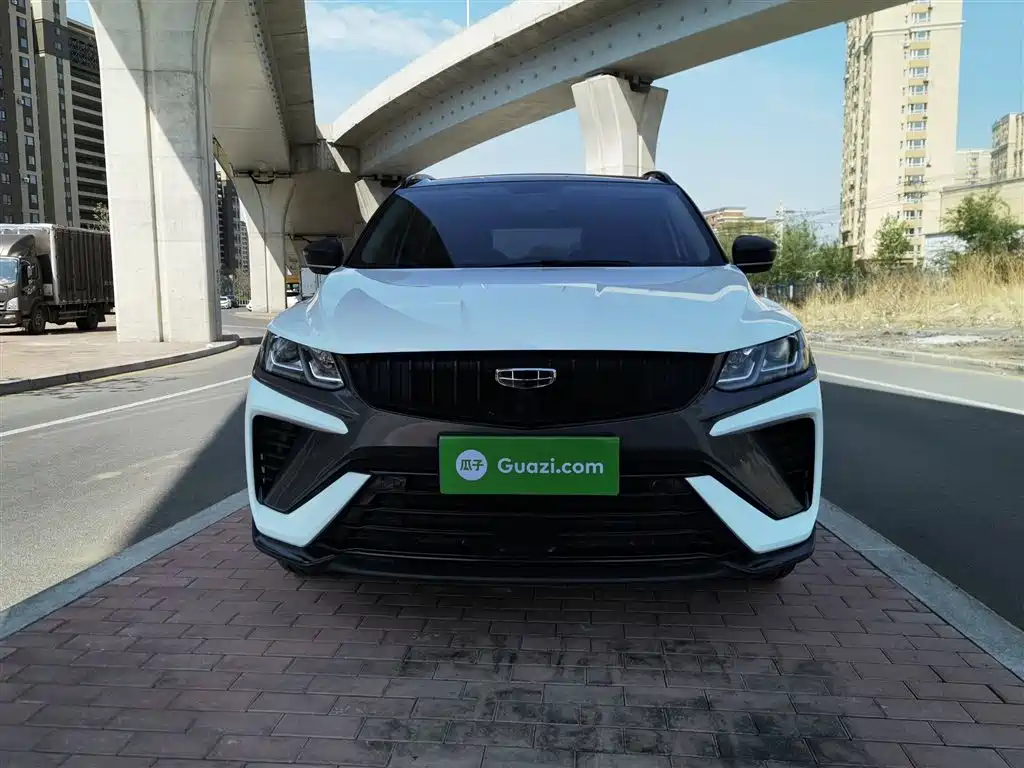 Фото 7 - Geely Coolray