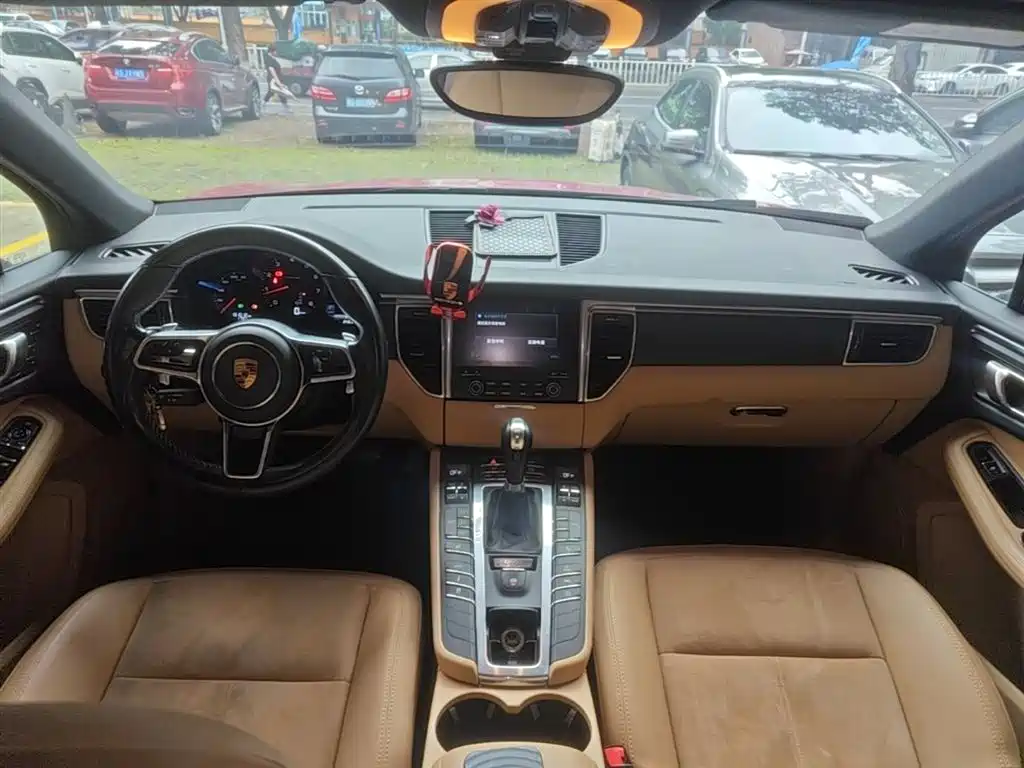 Porsche Macan 2017 Macan 2.0T фото 10