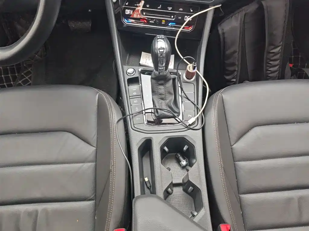 Volkswagen Bora 2020 280TSI DSG Luxury фото 14
