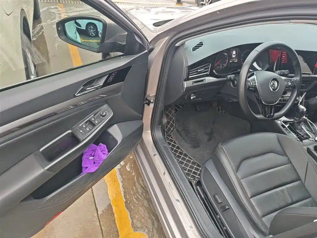 Volkswagen Bora 2020 280TSI DSG Luxury фото 16
