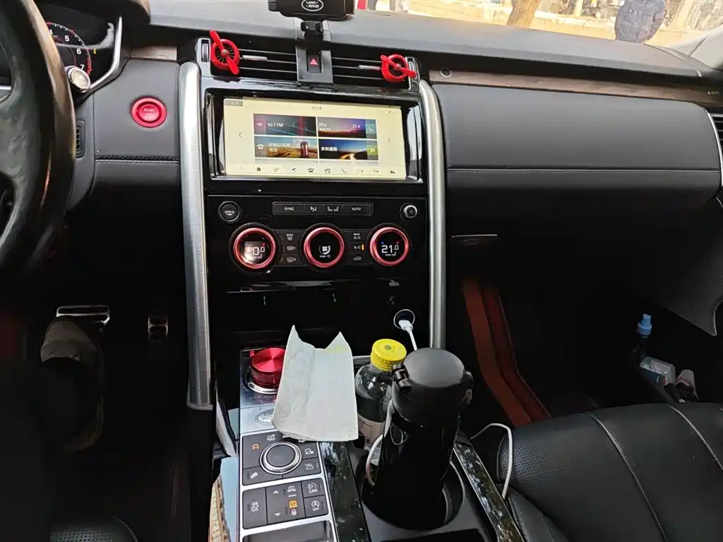 Land Rover Discovery 2018 3.0 SC V6 HSE фото 6