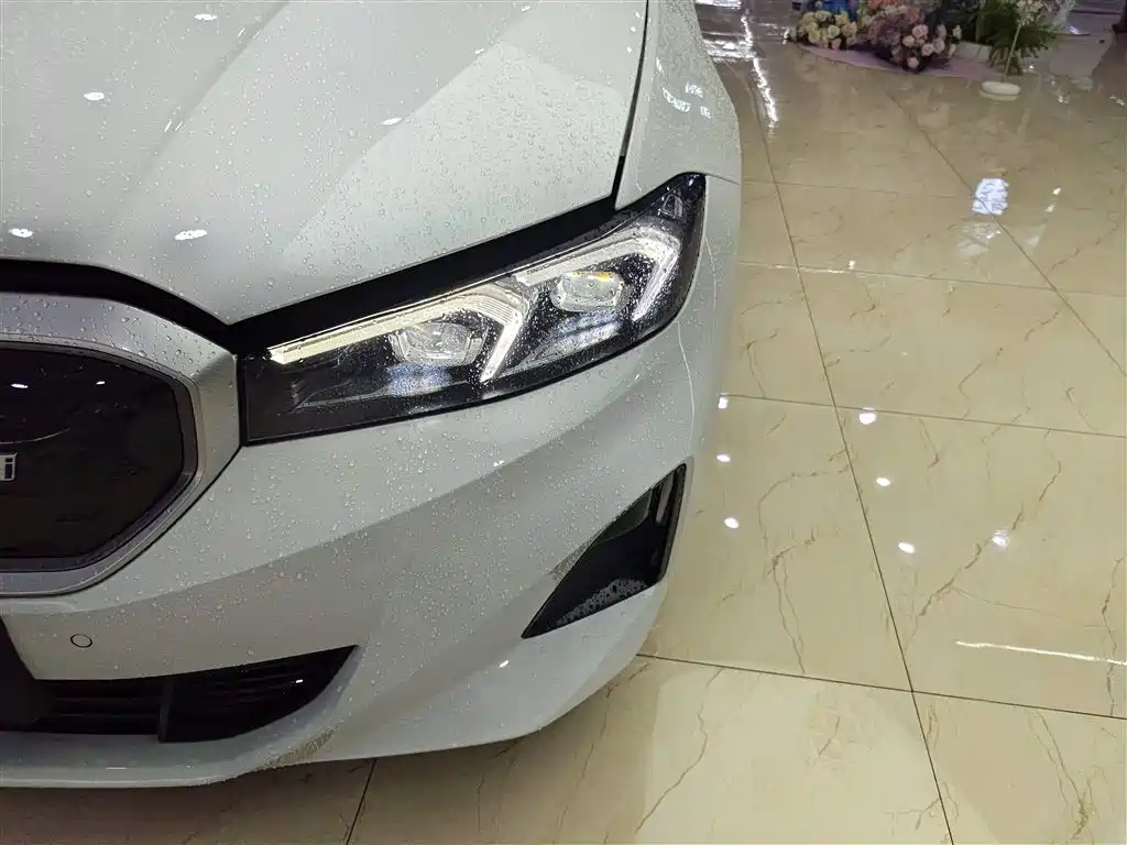 BMW i3 2022 eDrive 35 L фото 9