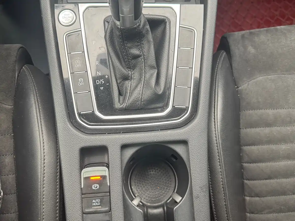 Volkswagen Magotan 2017 330TSI DSG Luxury фото 16