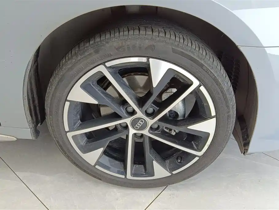 Audi A3 2025 A3L Limousine 35TFSI Flying Premium фото 6