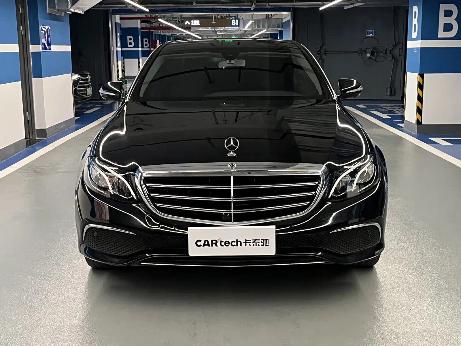 Фото 2 - Mercedes-Benz E-Class